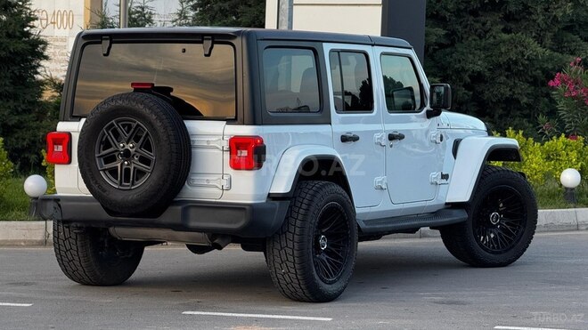Jeep Wrangler-4