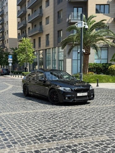 BMW 528-2