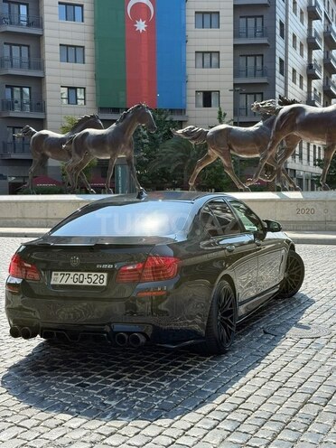 BMW 528-7
