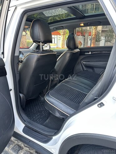 Kia Sorento-9