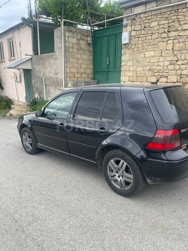 Volkswagen Golf-3