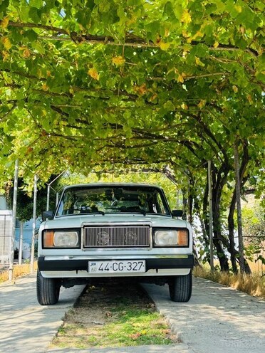LADA (VAZ) 2107-1