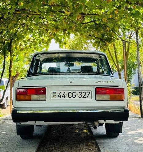 LADA (VAZ) 2107-2