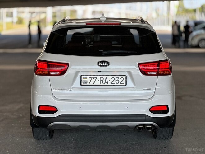 Kia Sorento-5