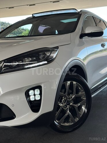 Kia Sorento-12