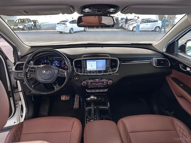 Kia Sorento-17