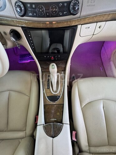 Mercedes E 240-7