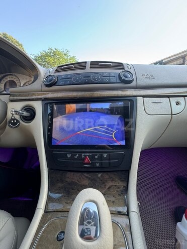 Mercedes E 240-15