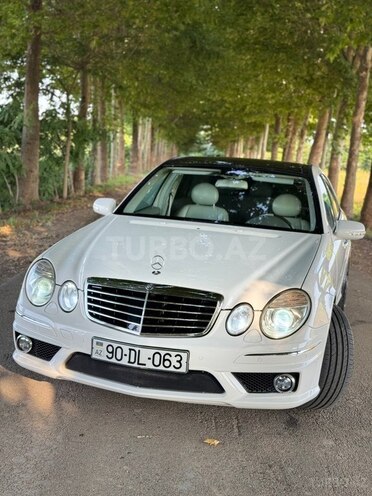 Mercedes E 240-2