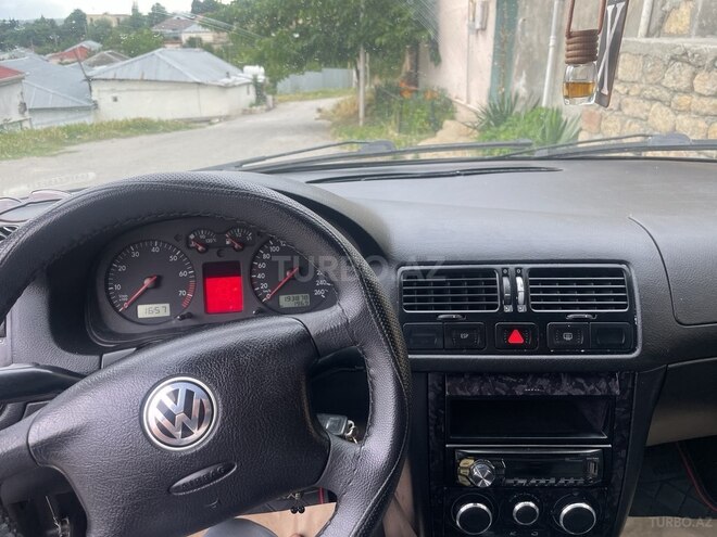 Volkswagen Golf-4