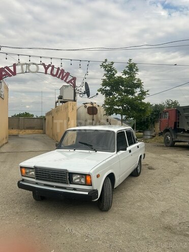 LADA (VAZ) 2107-1