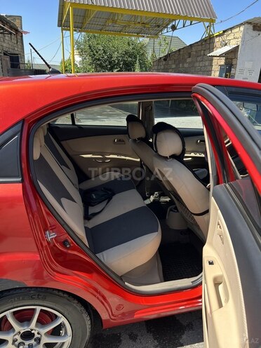 Kia Rio-4