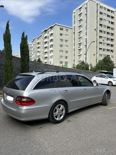 Mercedes E 220-5