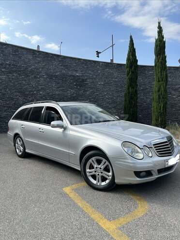 Mercedes E 220-3