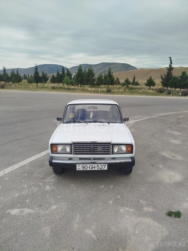 LADA (VAZ) 2107-1