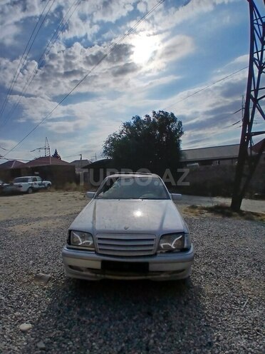 Mercedes C 220-9
