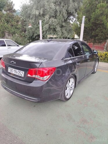 Chevrolet Cruze-6