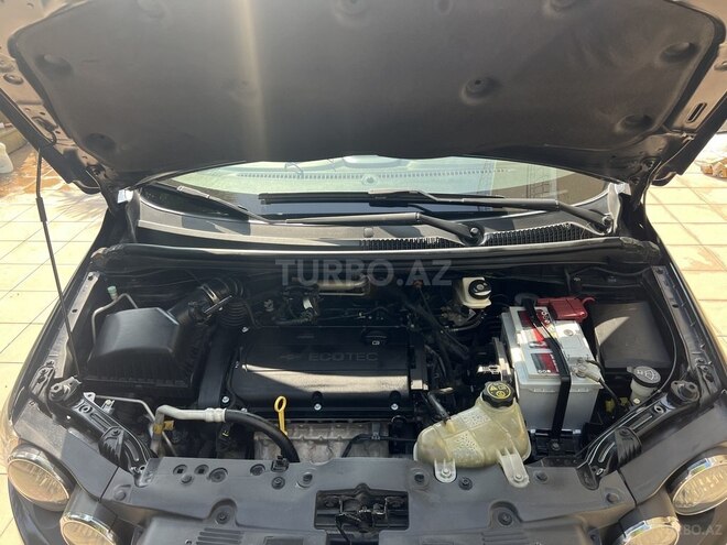 Chevrolet Aveo-15