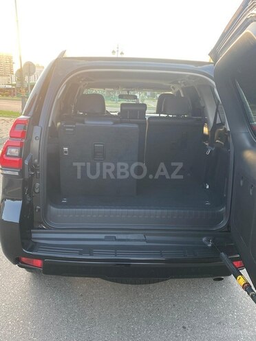 Toyota Land Cruiser Prado-10