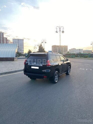 Toyota Land Cruiser Prado-20