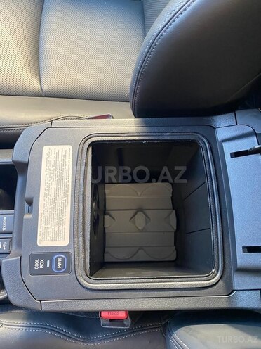 Toyota Land Cruiser Prado-21