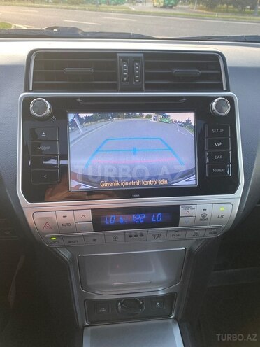 Toyota Land Cruiser Prado-9
