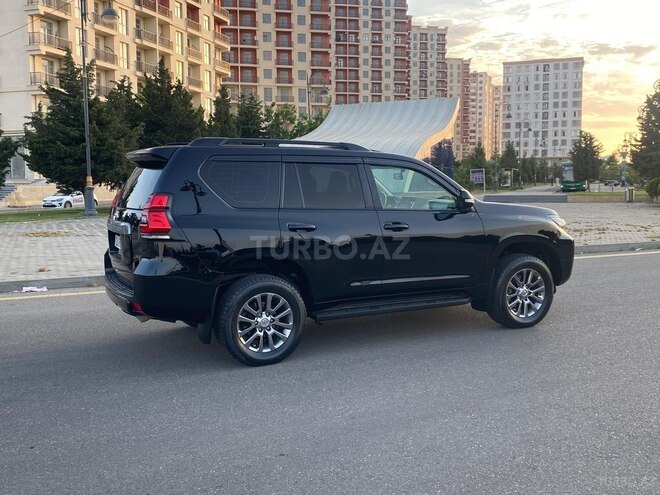Toyota Land Cruiser Prado-6