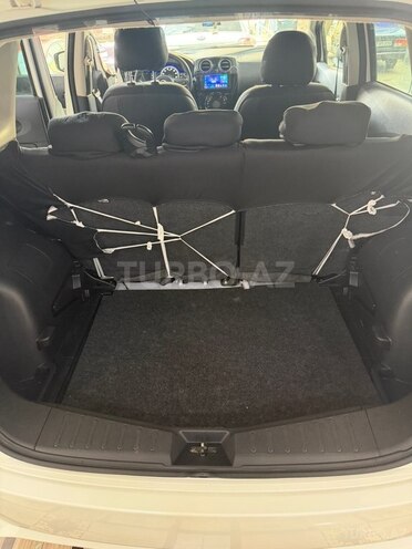 Nissan Note-9