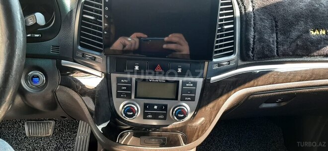 Hyundai Santa Fe-4