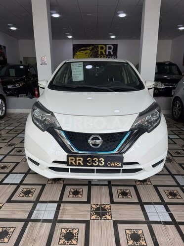 Nissan Note-1