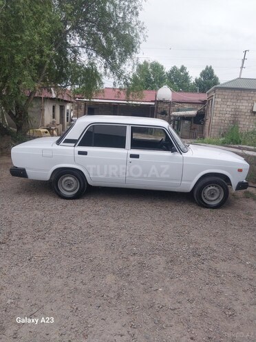 LADA (VAZ) 2107-2