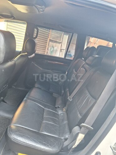 Toyota Land Cruiser Prado-11