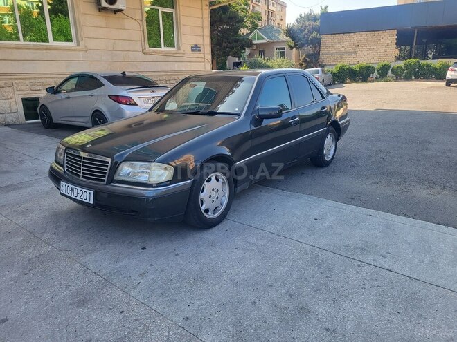 Mercedes C 220-1