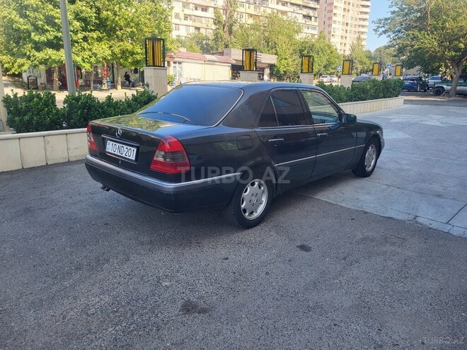 Mercedes C 220-9