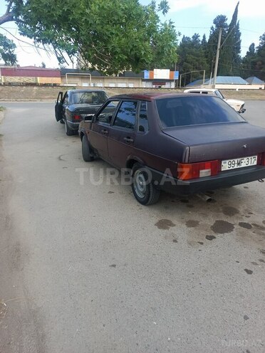 LADA (VAZ) 21099-9
