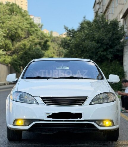 Daewoo Gentra-1
