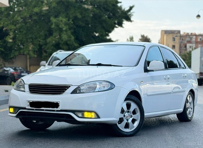 Daewoo Gentra-12