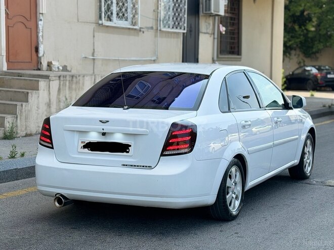 Daewoo Gentra-16