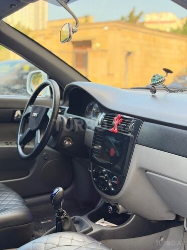 Daewoo Gentra-18