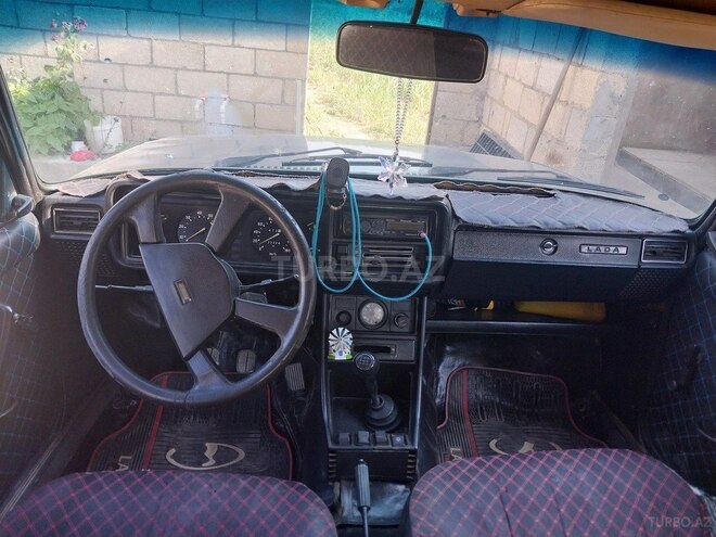 LADA (VAZ) 2107-2