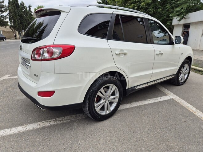 Hyundai Santa Fe-8