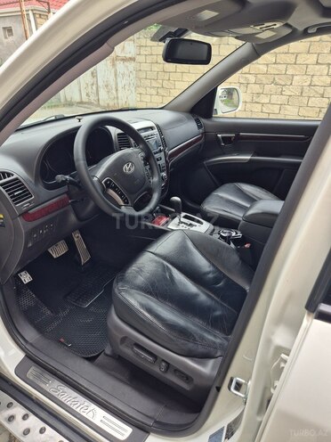 Hyundai Santa Fe-10