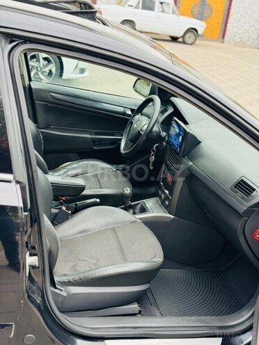 Opel Astra-11