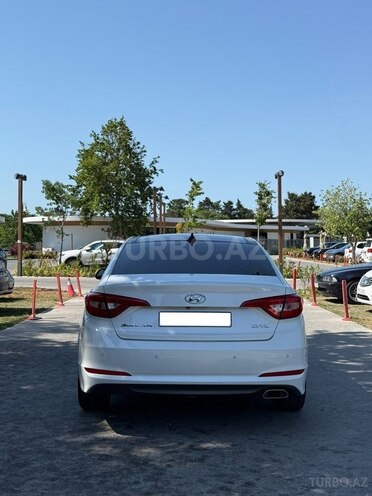 Hyundai Sonata-3