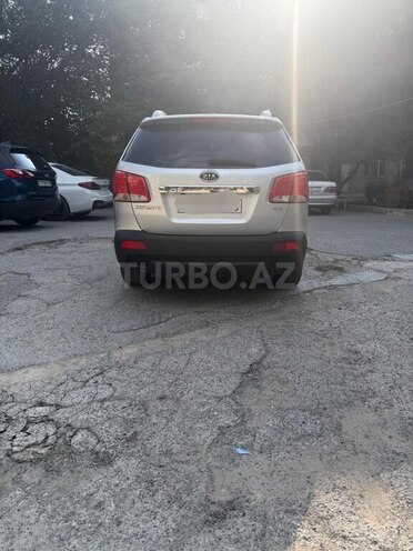 Kia Sorento-2