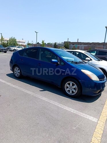 Toyota Prius-4