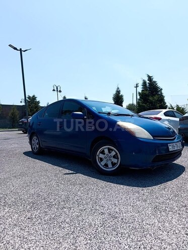 Toyota Prius-5