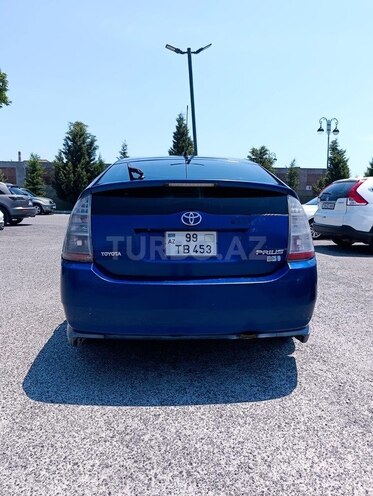 Toyota Prius-10