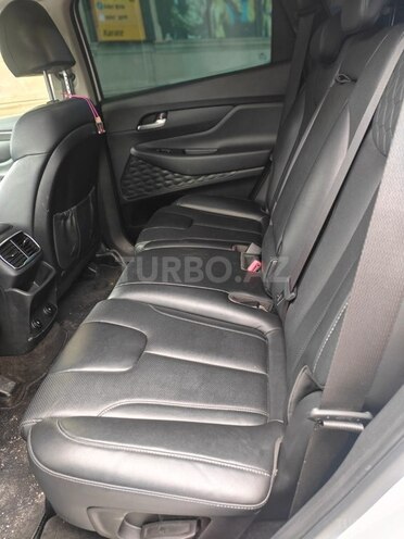 Hyundai Santa Fe-7