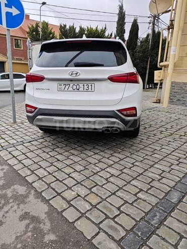 Hyundai Santa Fe-3